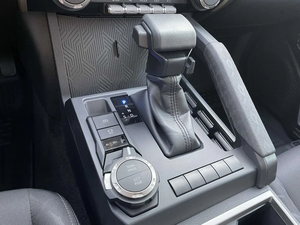 2024 Toyota Tacoma SR5 - Photo 20