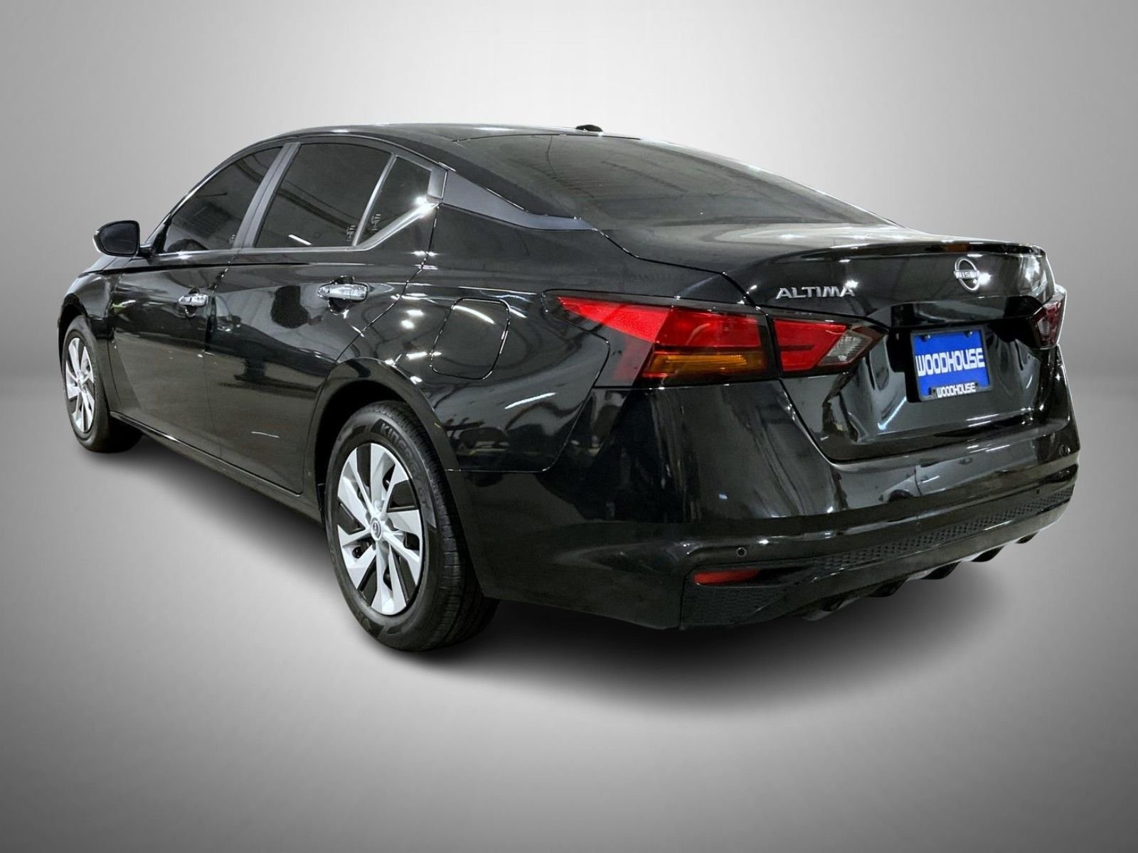 Used 2025 Black Nissan 2.5 S image 7