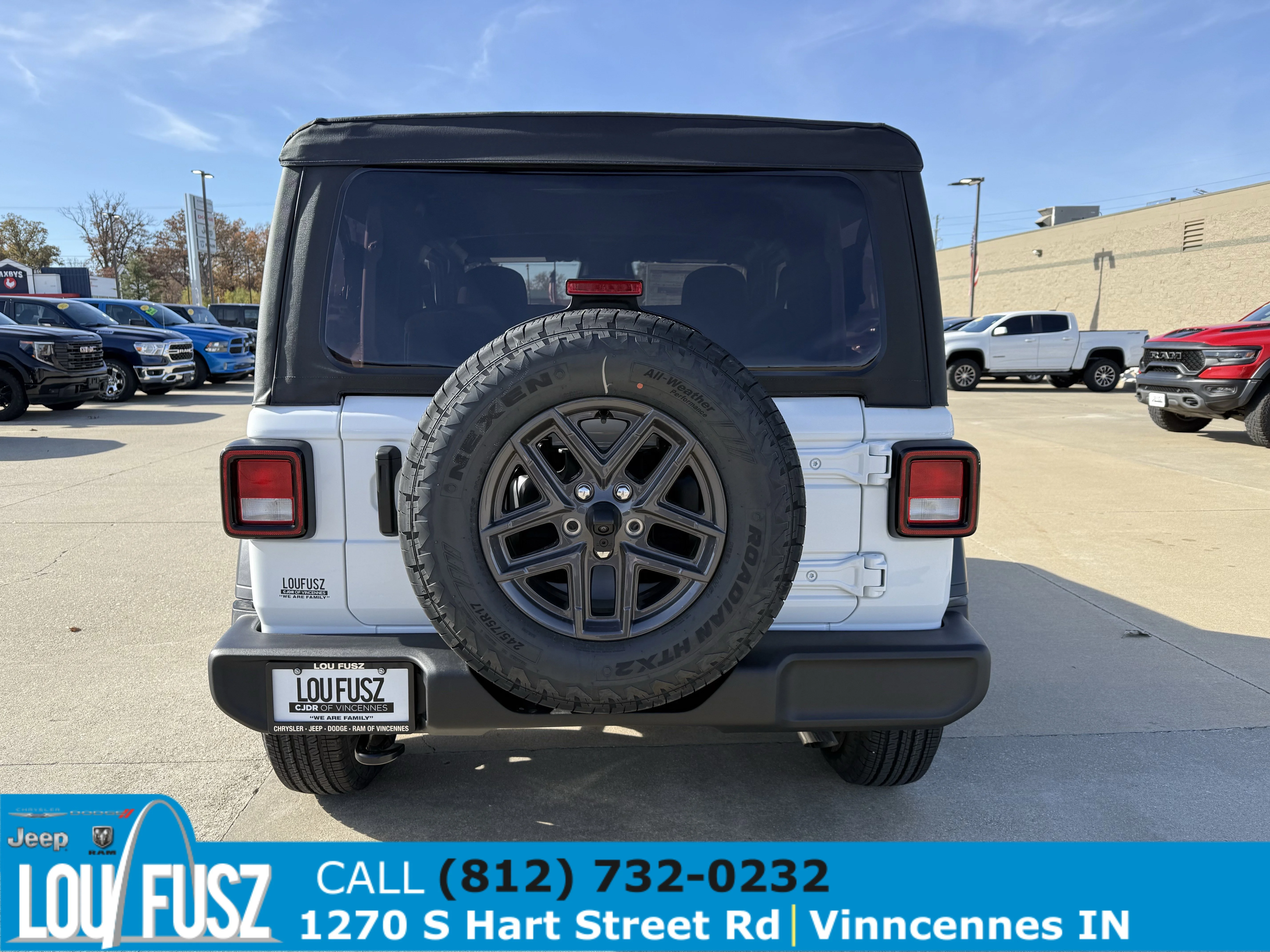 New 2026 Bright White Clear-Coat Exterior Paint Jeep Sport S image 7
