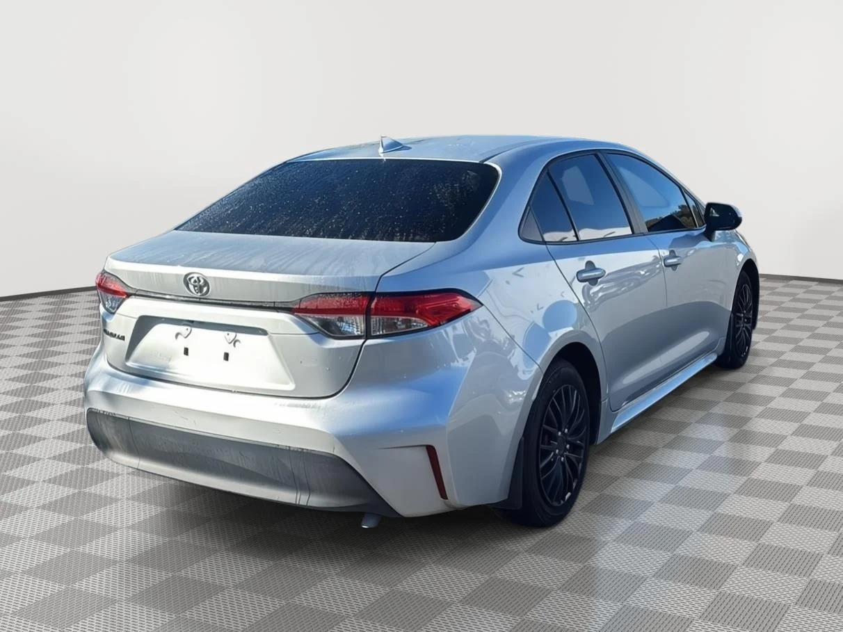 Used 2025 Classic Silver Metallic Toyota LE image 5