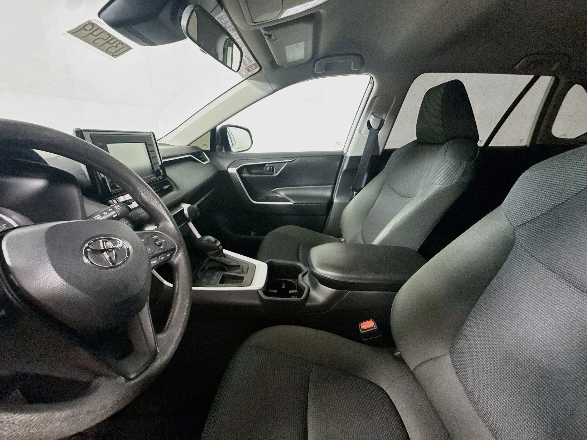 Certified Used 2022 White Toyota LE image 18