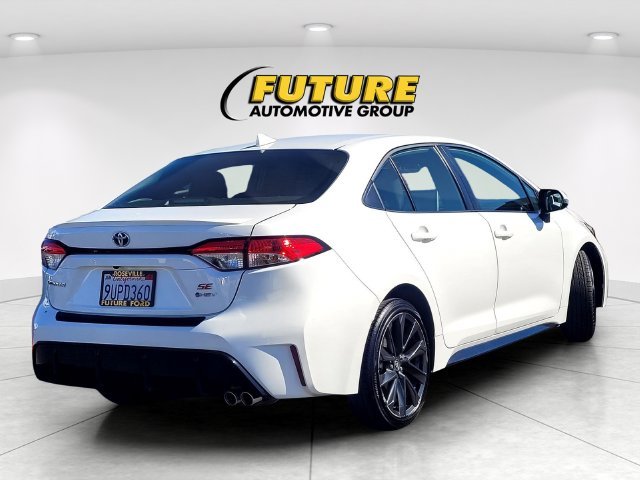 Used 2025 White Toyota SE image 4