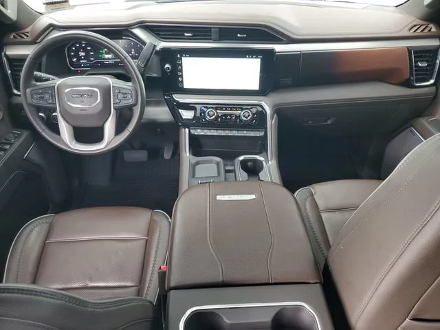 Used 2025 White Frost Tricoat GMC Denali image 27