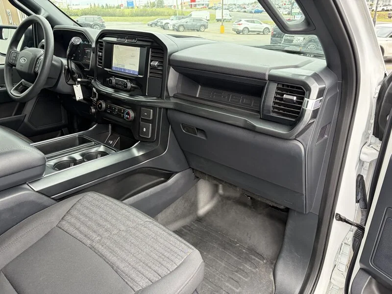 Used 2023 White Ford XLT image 6