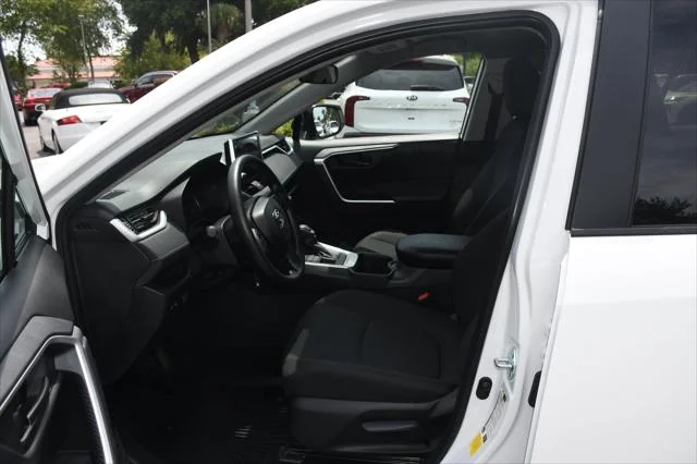 Certified Used 2025 ICE CAP Toyota  image 7