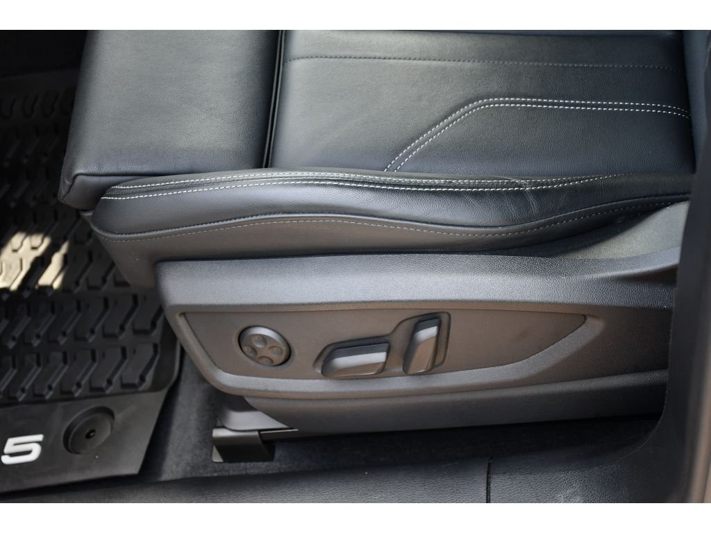 Used 2025 Whi Audi S line Premium image 35