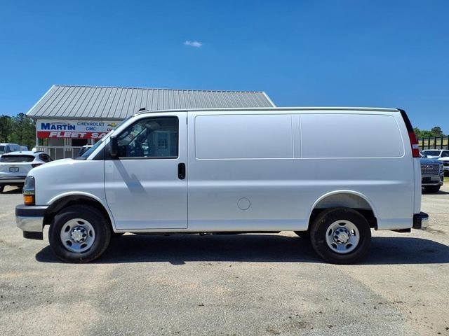 2025 Chevrolet Express Cargo Work Van - Photo 9