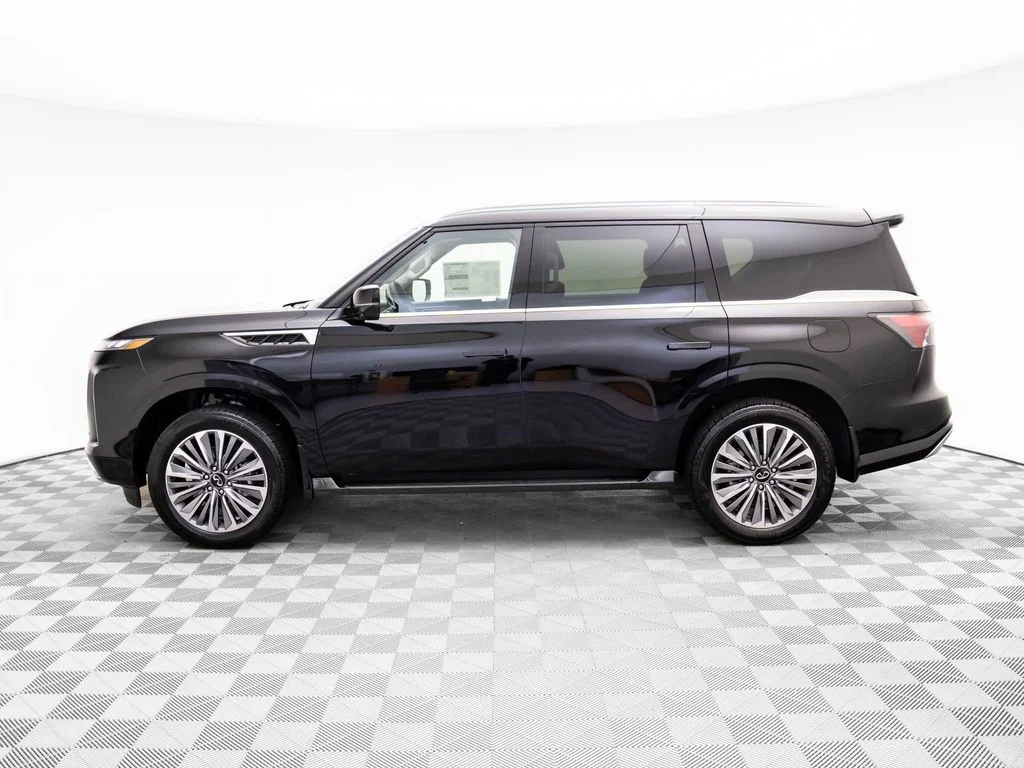 Used 2026 Black INFINITI LUXE image 2