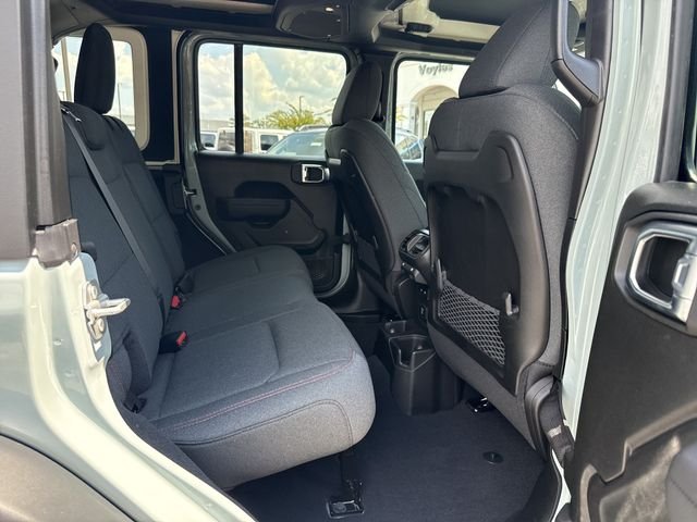 New 2026 White/off-white Jeep Rubicon image 15