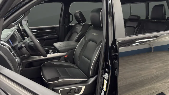 Used 2025 Diamond Black Ram Laramie image 10