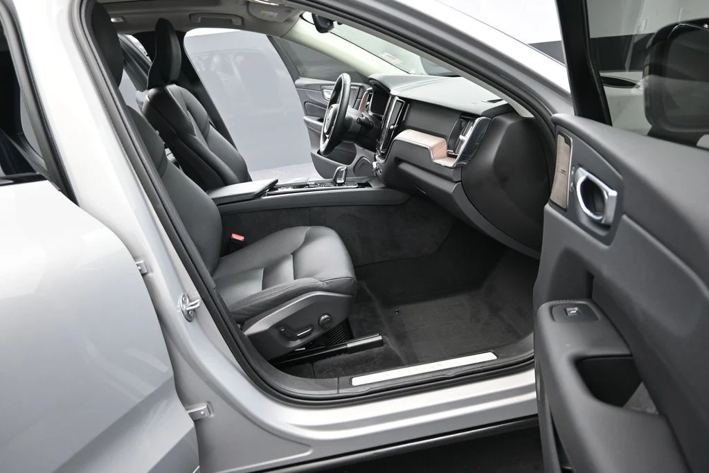 Certified Used 2023 Silver Dawn Volvo Plus image 16