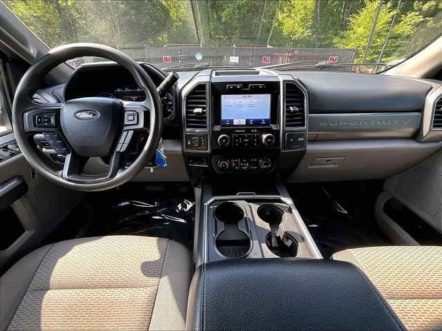 Used 2022 Silver Ford XLT image 16