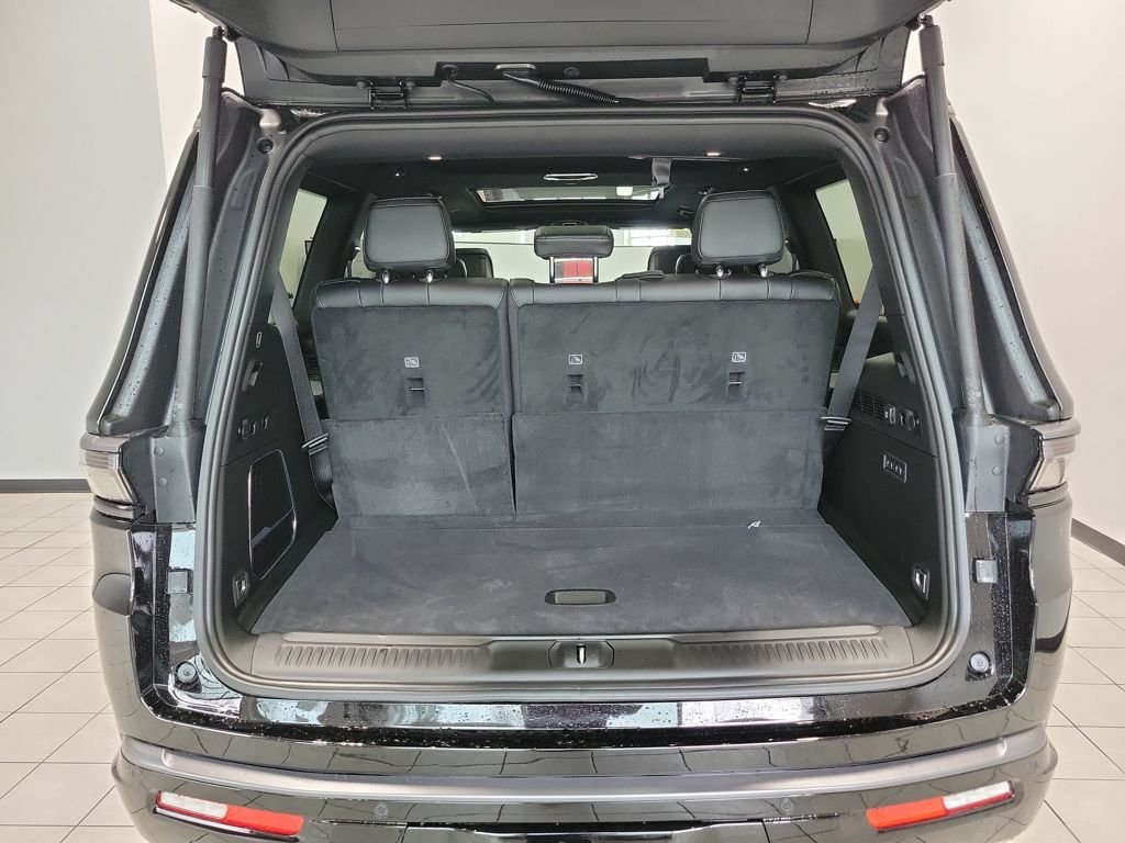 New 2026 High Gloss Black Exterior Paint Jeep Upland image 8
