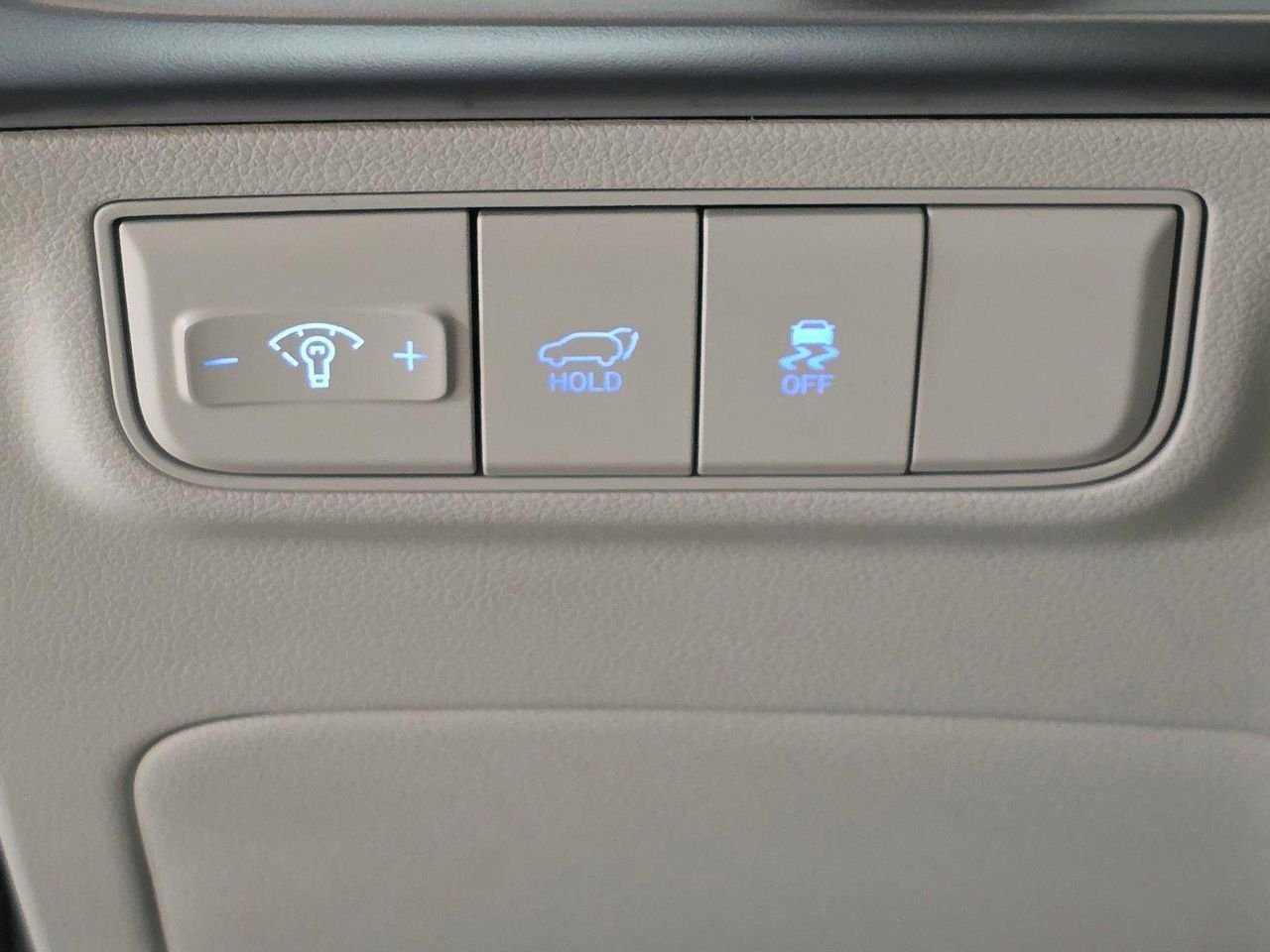 New 2026 Ecotronic Gray Hyundai SEL Plus FWD image 33