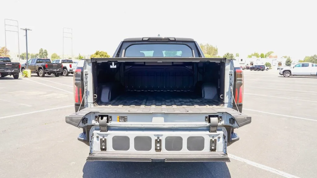 2026 GMC Sierra EV Elevation - Photo 9