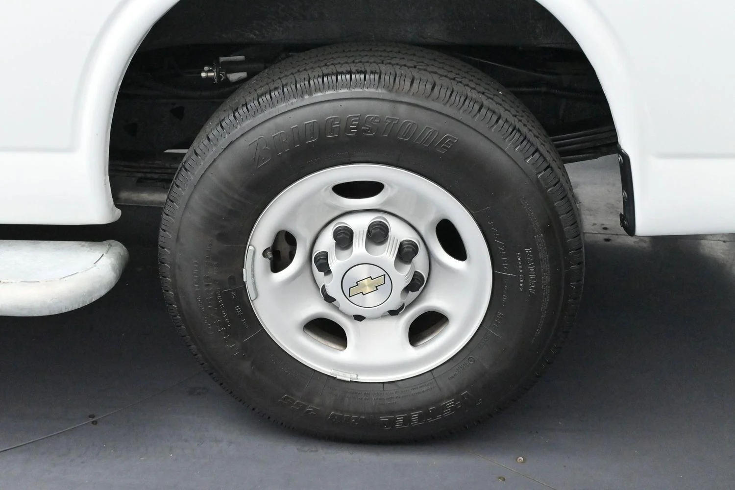 Used 2024 Summit White Chevrolet WT image 28