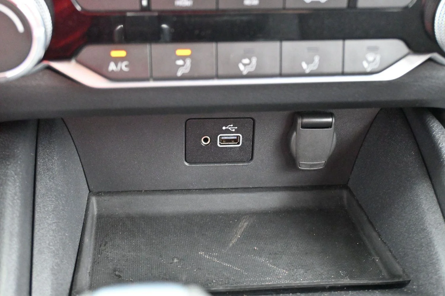 Used 2022 Gun Metallic Nissan 2.5 S image 21