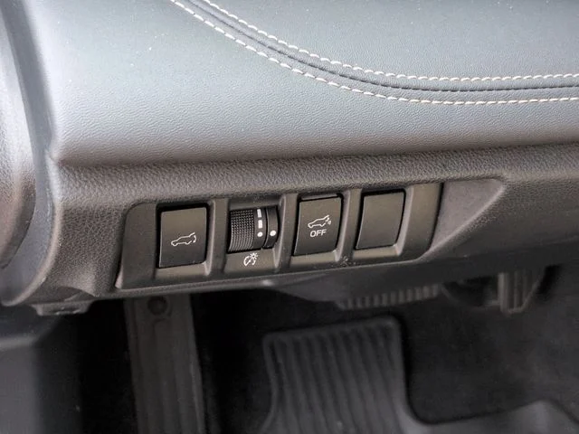 Used 2021  Subaru Limited XT image 17