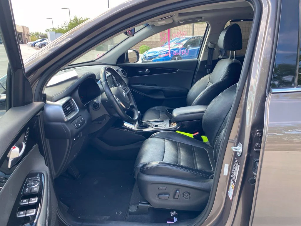 Used 2019 Brown Kia SX image 6