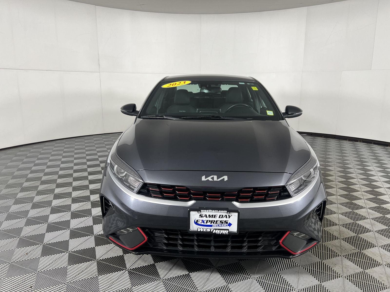Used 2023 Gravity Gray Kia GT-Line image 7