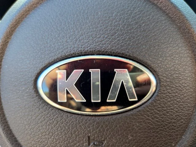 Used 2020 White Kia LX image 30