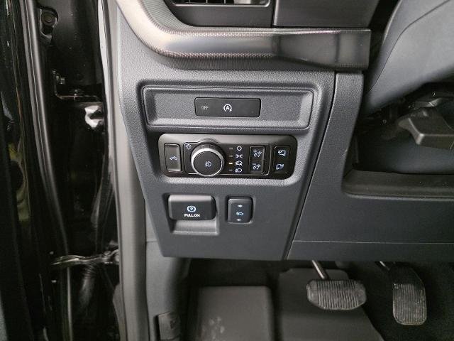New 2025 Agate Black Metallic Ford Lariat® image 80