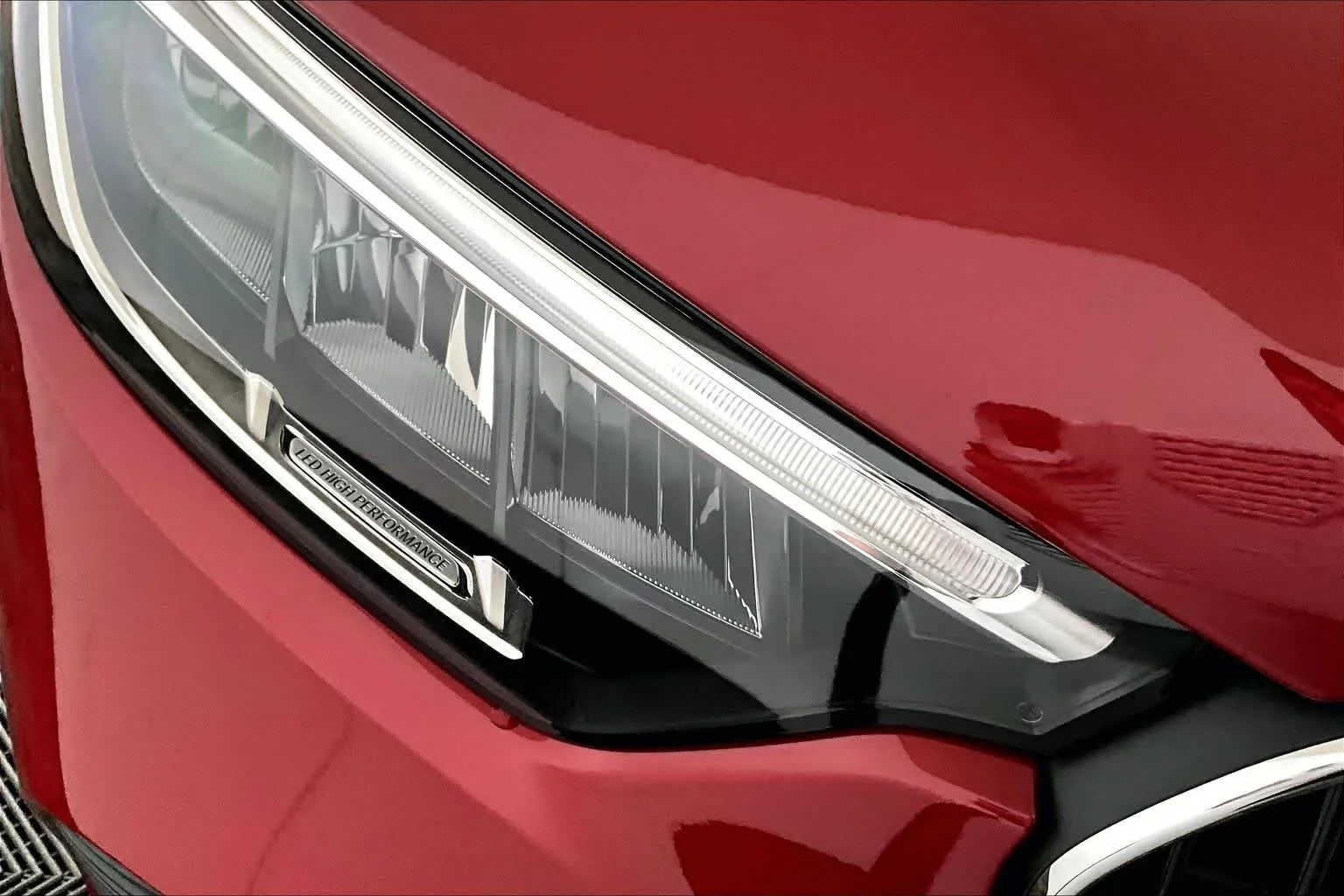 New 2026 MANUFAKTUR Patagonia Red Metallic Mercedes-Benz GLC 300 image 15