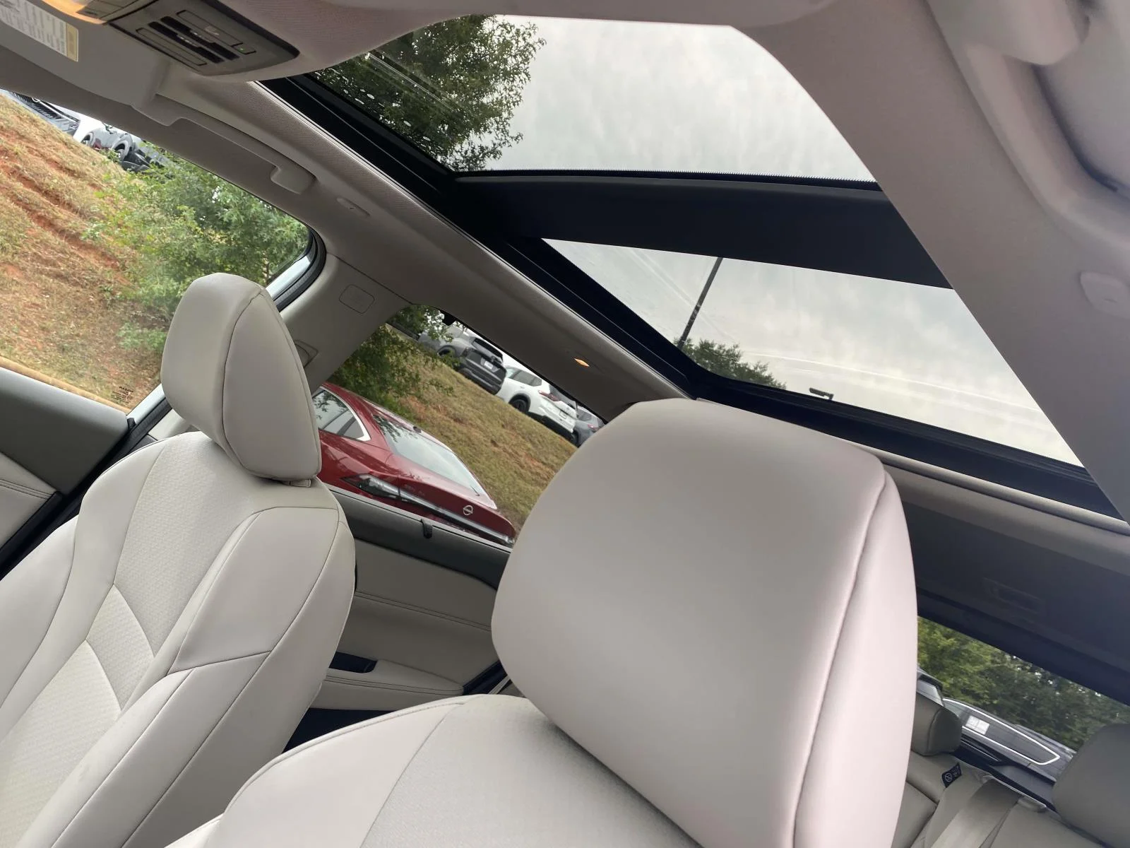 Certified Used 2024 Everest White Pearl Nissan SV image 14