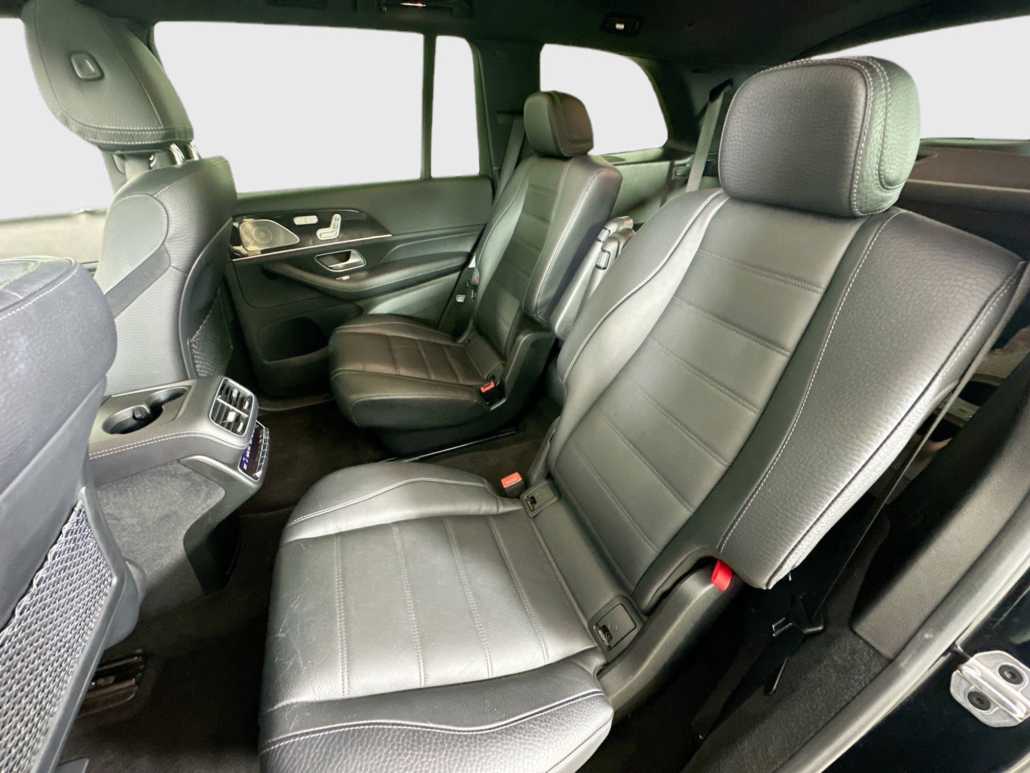 Used 2022 Obsidian Black Metallic Mercedes-Benz GLS 450 image 32