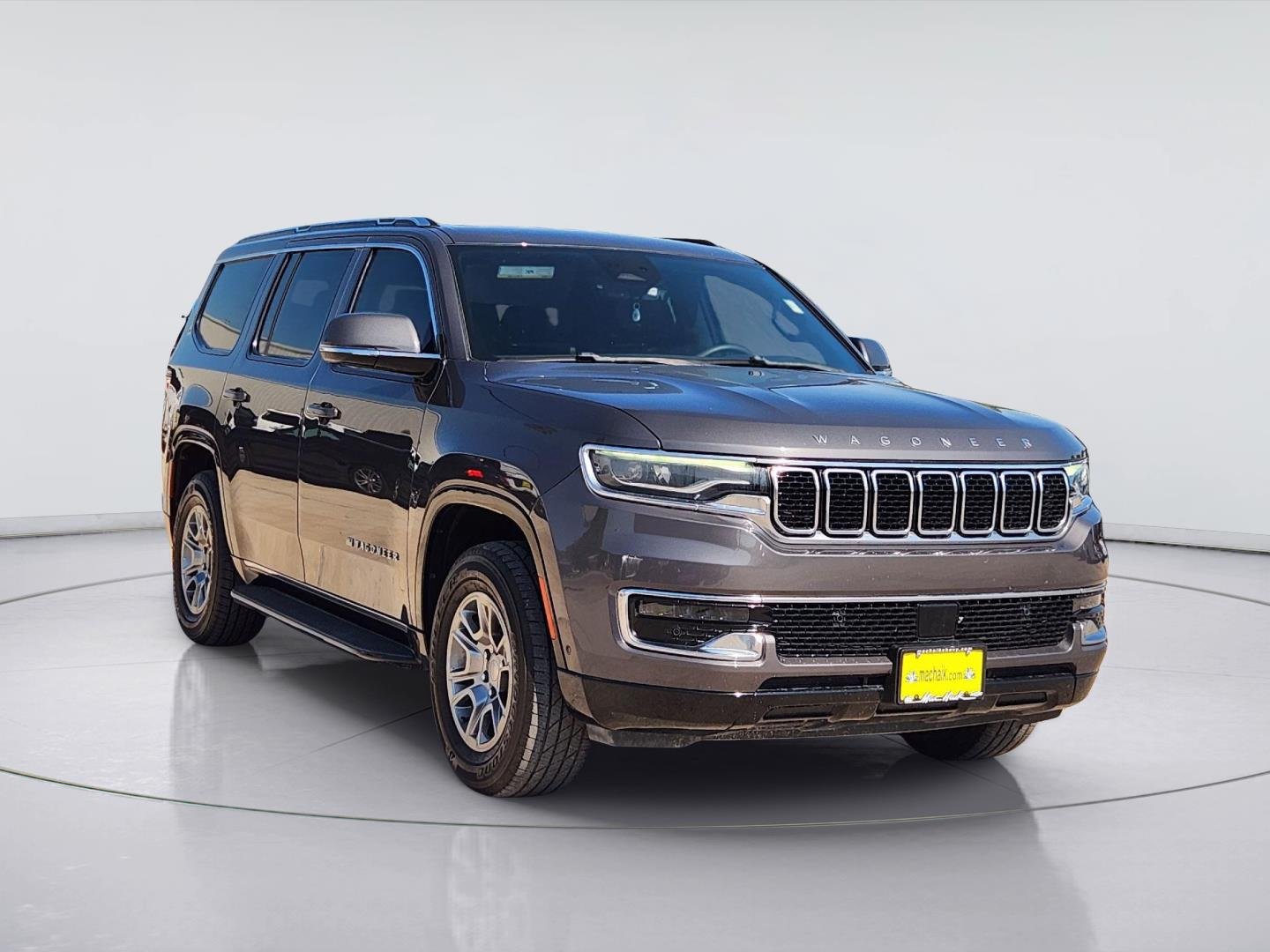 2022 Jeep Wagoneer photo 3 of 32