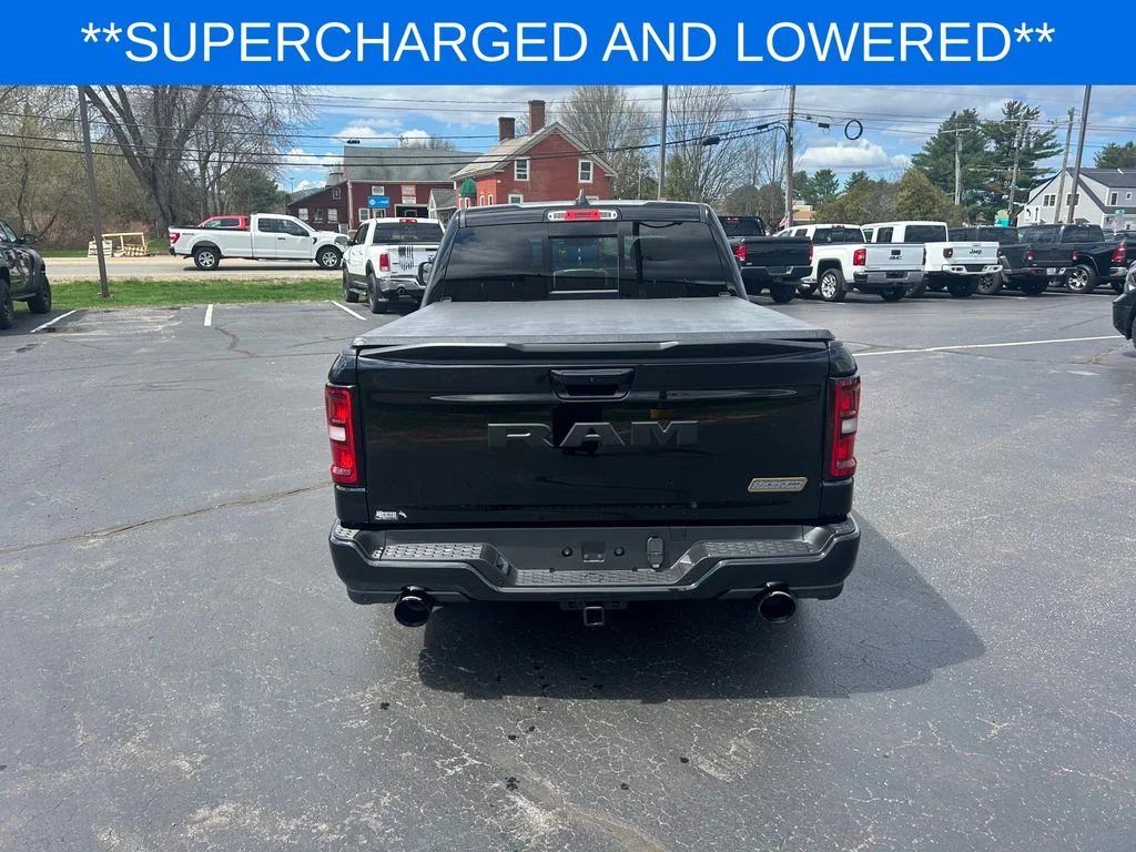 New 2026 Diamond Black Crystal Pearl-Coat Exterior Paint RAM  Big Horn/Lone Star image 9