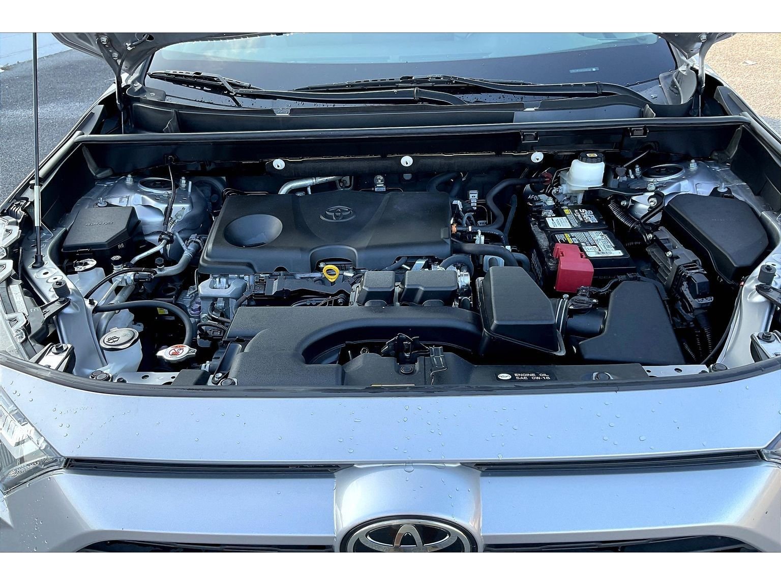 Used 2023  Toyota XLE Premium image 8