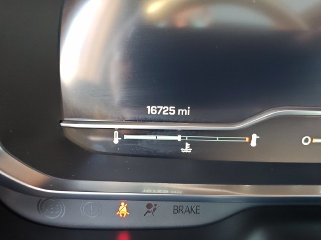 Used 2024 Black Chevrolet Z71 image 19