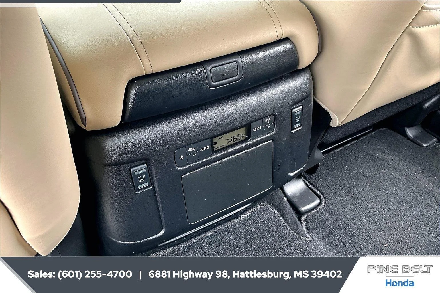 Used 2023 Aspen White Tricoat Nissan Platinum image 25