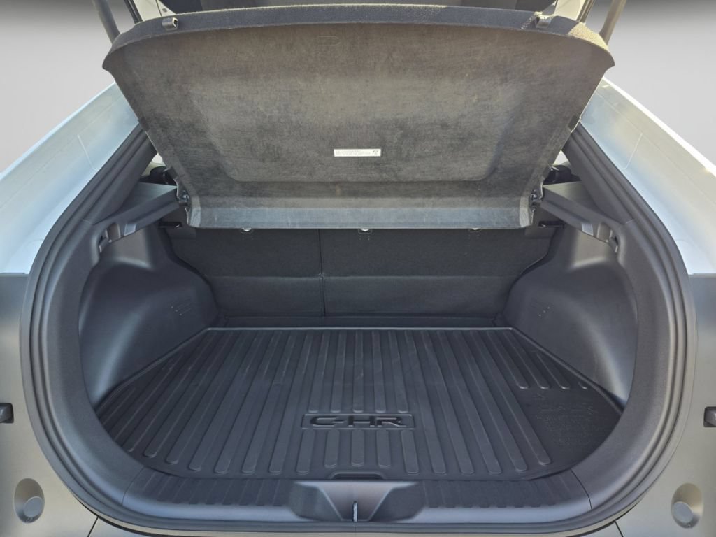 New 2026 Wind Chill Pearl Toyota SE image 27