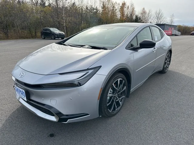 New 2026 Cutting Edge Toyota XSE image 3