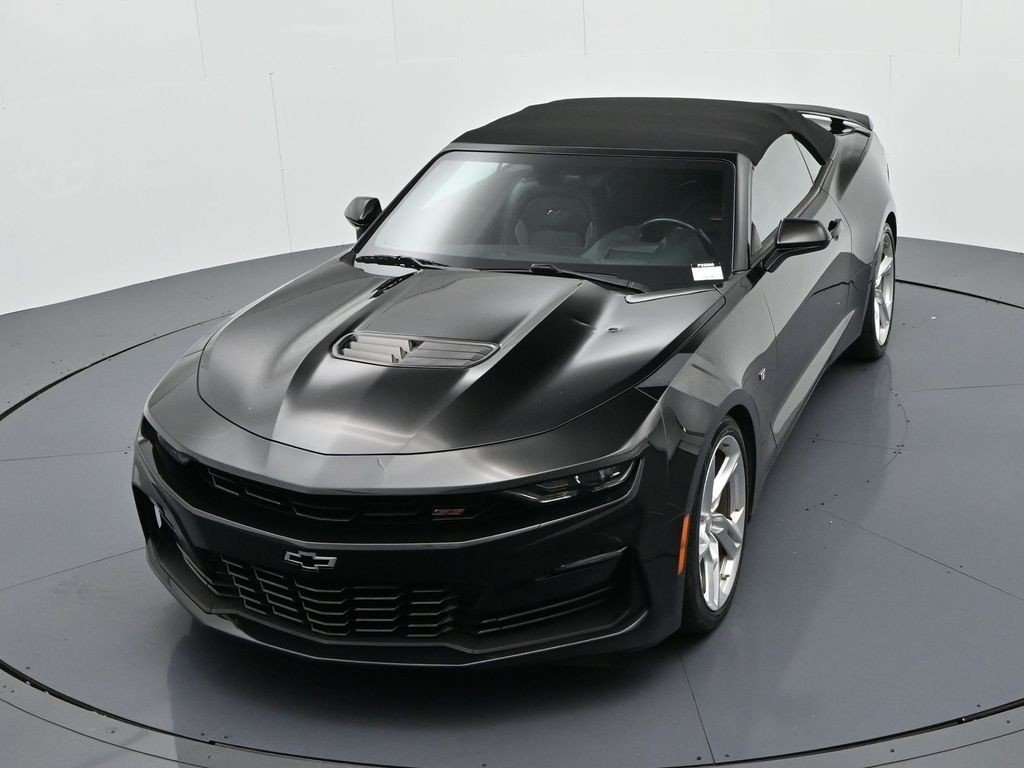 Used 2019 Black Chevrolet 2dr Conv SS w/2SS image 19