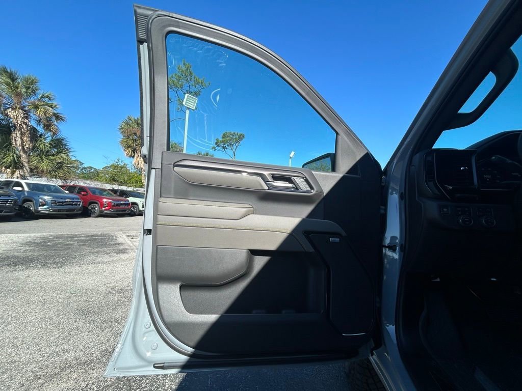 2025 Chevrolet Silverado 1500 ZR2 - Photo 29