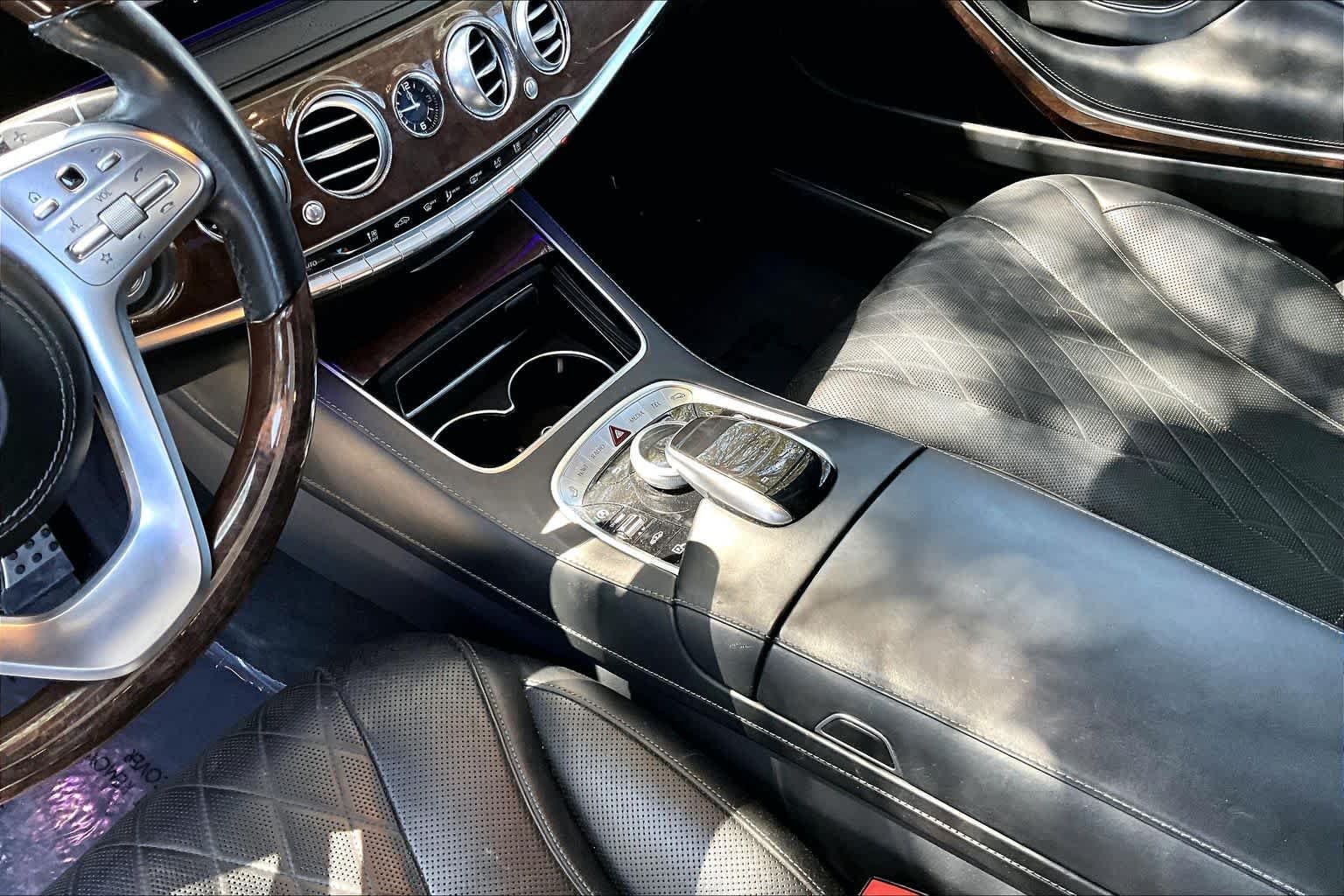 Used 2019 Obsidian Black Metallic Mercedes-Benz S 560 image 17