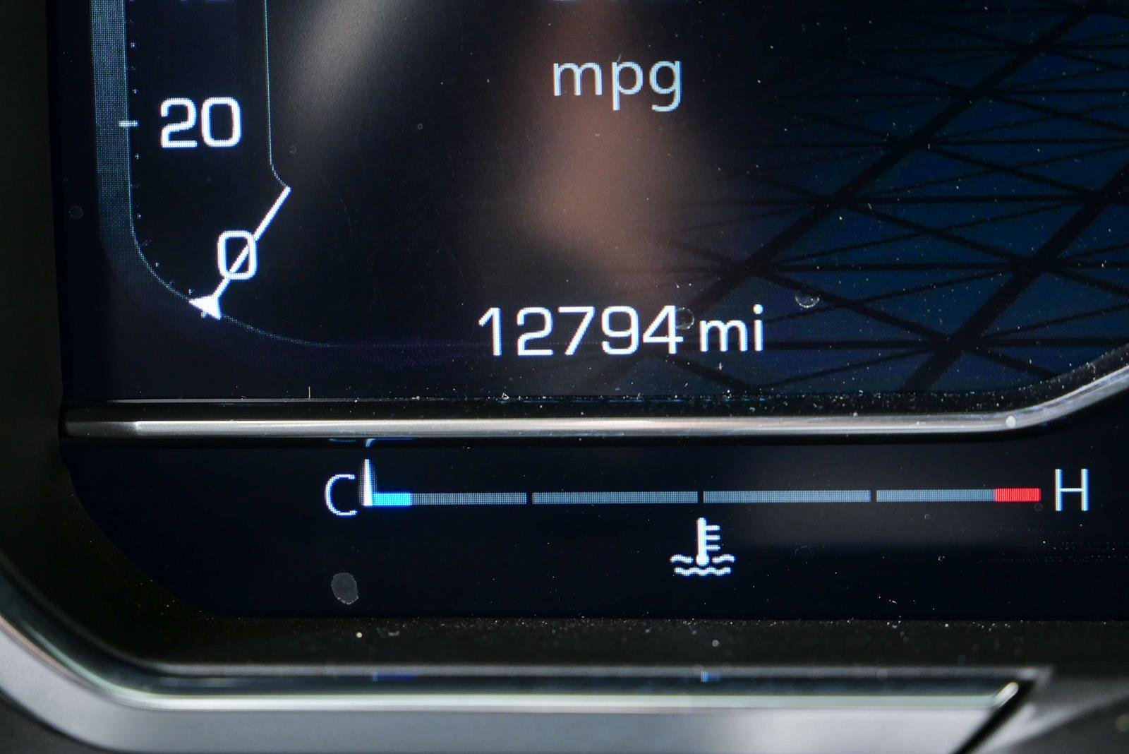 Used 2024 Titanium Rush Metallic GMC AT4X image 9