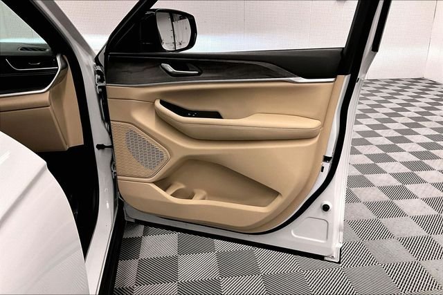 2023 Jeep Grand Cherokee L Limited - Photo 21