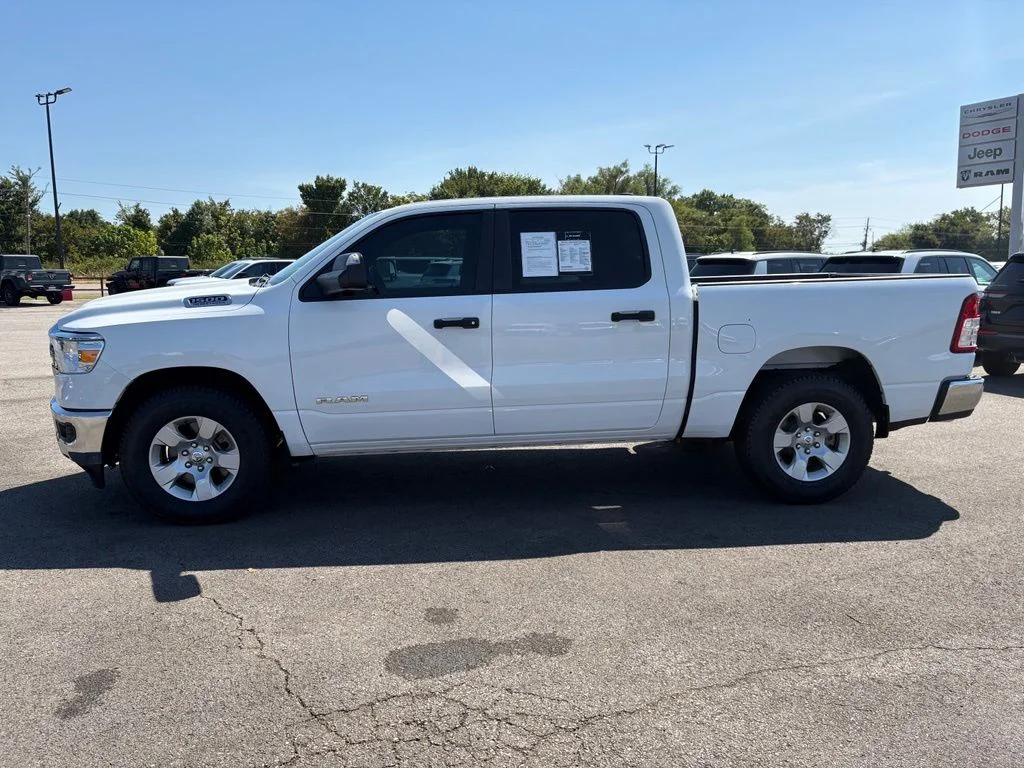 Used 2024 White Ram Big Horn/Lone Star image 4