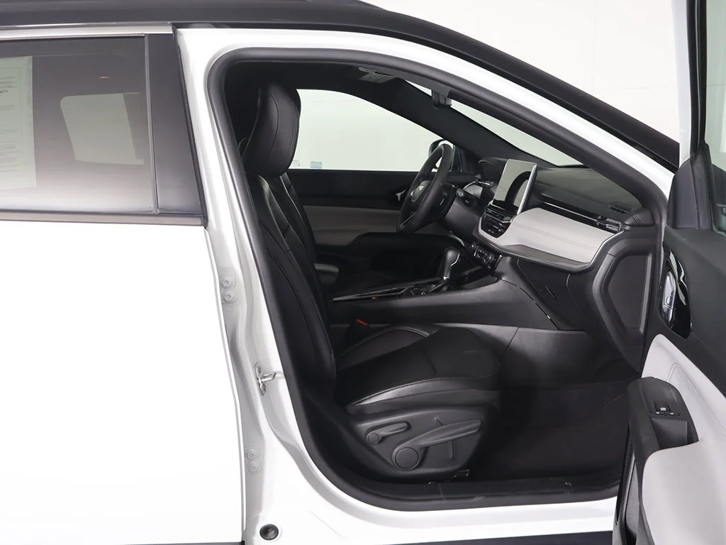 Used 2026 White Jeep Limited image 31