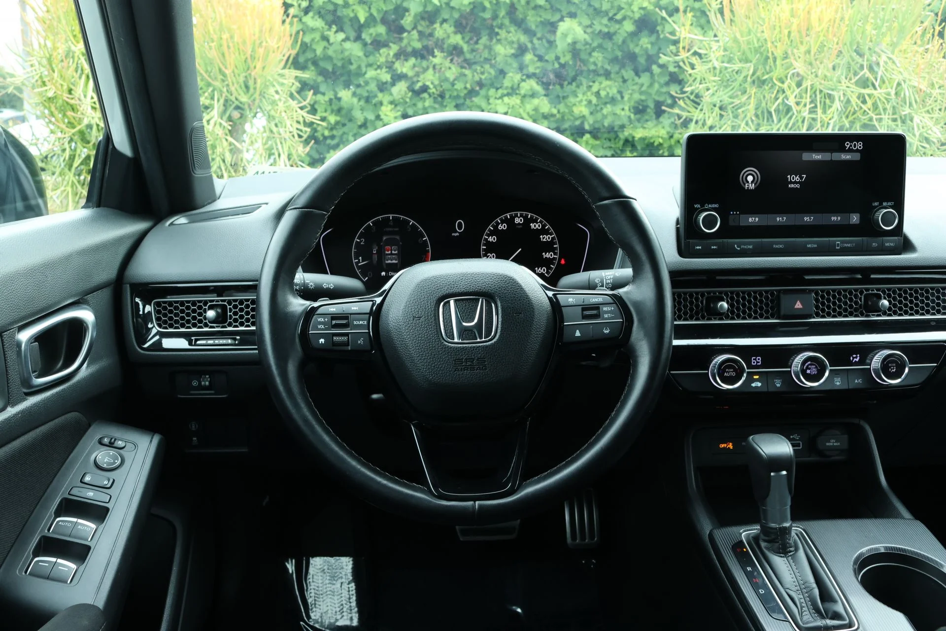 Used 2024  Honda Sport image 8