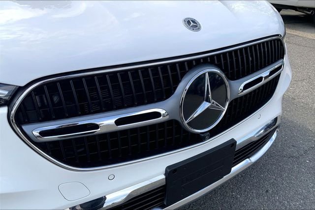 Used 2026 White Mercedes-Benz GLC 300 image 27