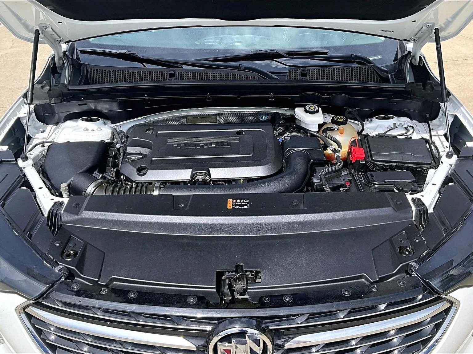 Used 2023 White Buick Preferred image 11