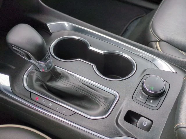 Used 2023 White Chevrolet Premier image 26