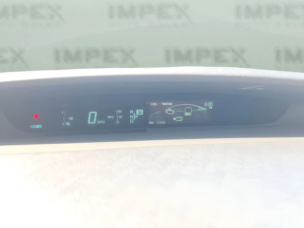 Used 2013 Beige Toyota Three image 17
