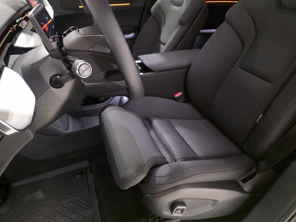 Used 2025 Gray Polestar  image 17