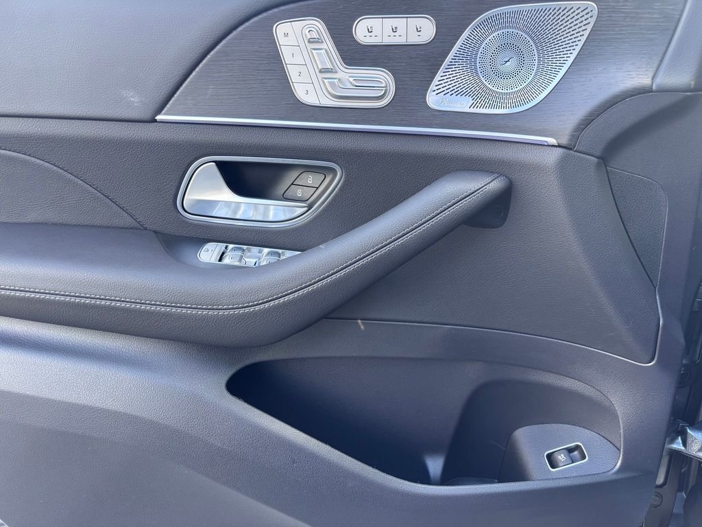 New 2026 Selenite Grey Metallic Mercedes-Benz GLS 450 image 16